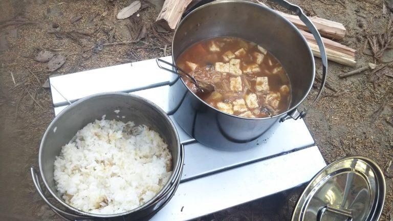 炊飯完成！絶品おこげと最高のキャンプ飯